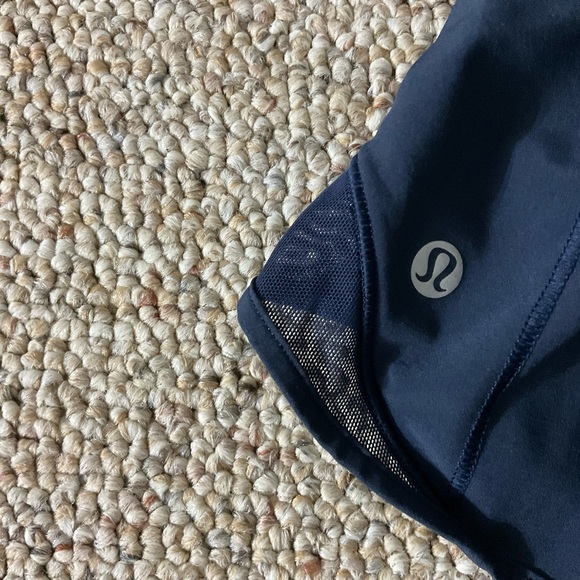 Lululemon navy shorts - Picture 3 of 4
